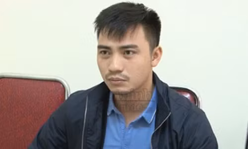 Trần Đăng Khoa tại cơ quan công an