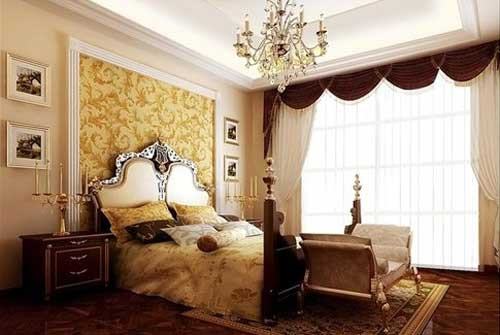 Ở Bắc Kinh, Triệu Vy mua biệt thự ở nhiều nơi như biệt thự Tài Phú thuộc khu Thuận Nghĩa, Tinh Thúy Viên, chung cư Lượng Mã Hà, ước tính tổng cộng đầu tư 50 triệu NDT (tương đương hơn 178 tỷ VND). Biệt thự Tài Phú nằm ở khu Thuận Nghĩa, là một trong những biệt thự sang trọng bậc nhất Bắc Kinh, mỗi căn biệt thự ở đây có diện tích 1500m2, gồm 3 tầng, có cả hệ thống cầu thang độc lập, hồ bơi trong nhà, phòng Karaoke và quán bar.