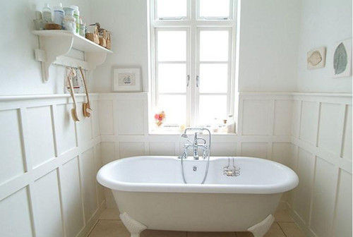 Phòng tắm tiệp màu hoàn toàn với căn nhà.