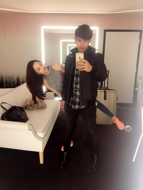 Đây không phải lần đầu cặp đôi showbiz Việt này vướng nghi vấn yêu đương. Đầu tháng 1/2016, Bảo Anh bị paparazzi bắt gặp qua đêm tại nhà Hồ Quang Hiếu. Tuy nhiên, cả hai đều lên tiếng phủ nhận tin đồn yêu nhau và khẳng định chỉ là bạn bè thân thiết.