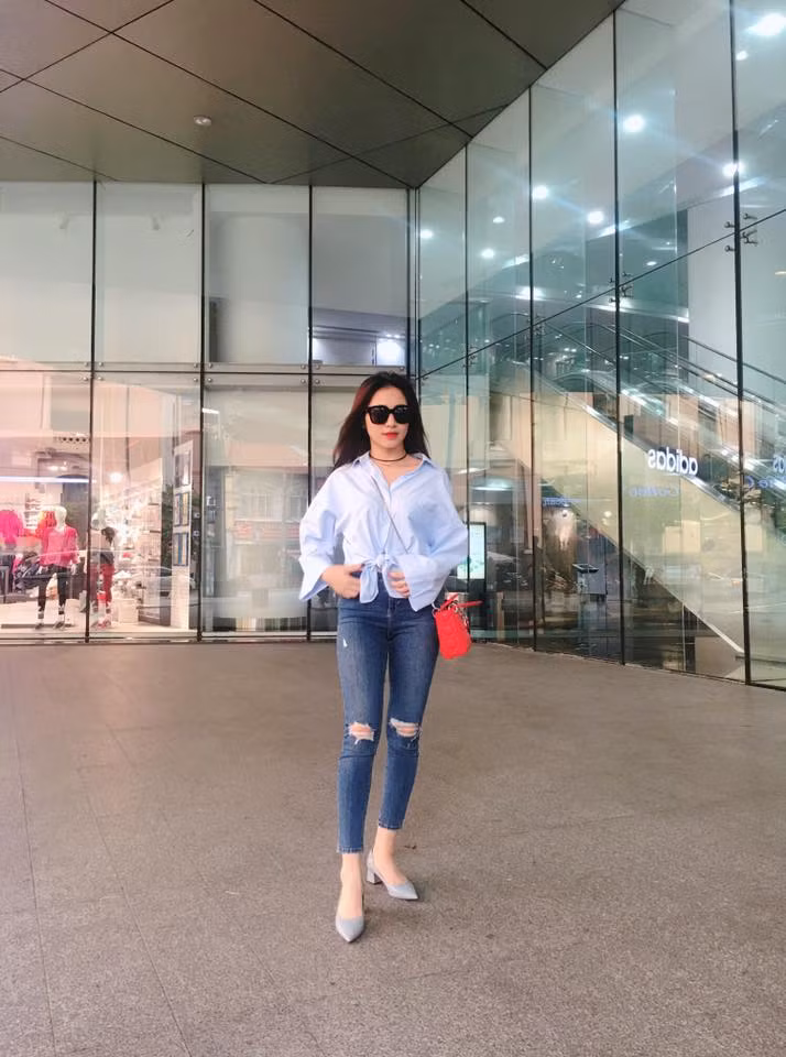 Như vậy, sau hơn 1 tháng chia tay, Hòa Minzy vẫn kiên quyết giữ nguyên hình xăm như chia sẻ trước đây.