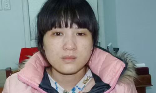 Ba trum ma tuy ban than, mo mat nuoi nhan tinh choi ca do