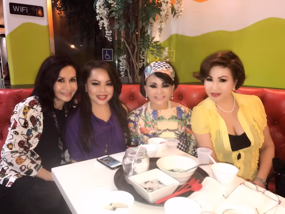 Su that tinh cam cua Vu Hoang Viet va ban gai U60-Hinh-2