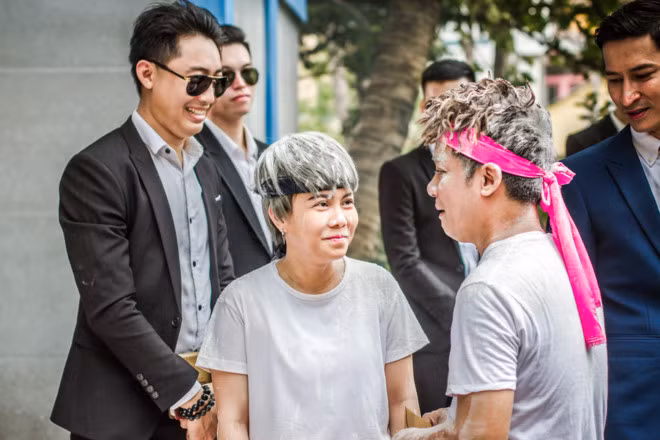 Viet Huong ke chuyen dong phim “duoi co” Minh Nhi