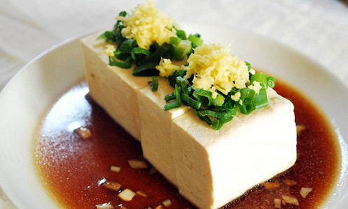 Sai lam chet nguoi khi an dau phu khien ban ruoc hoa