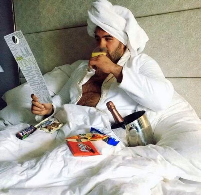 Độ "tự sướng" của các anh cũng không thua kém gì chị em.