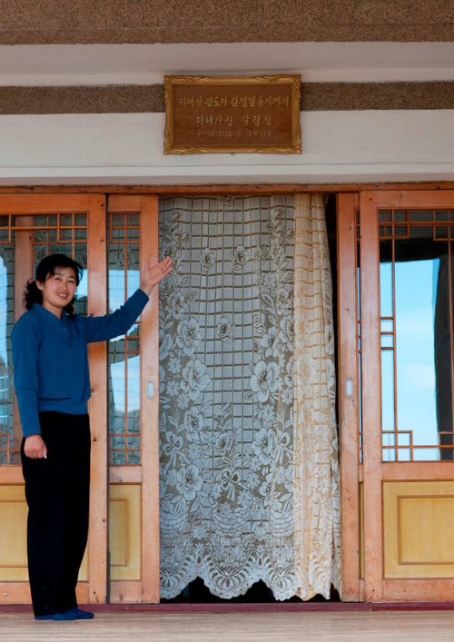 Ngôi làng Jung Pyong Ri là điểm du lịch hấp dẫn, đặc biệt đối với du khách từ Trung Quốc.