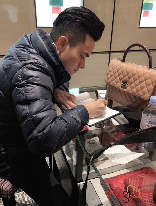 Sự yêu thương, chiều chuộng vợ hết mực của chồng Nhung Hít- doanh nhân Tuấn Gattino cũng khiến bao chị em phát hờn ghen tỵ.