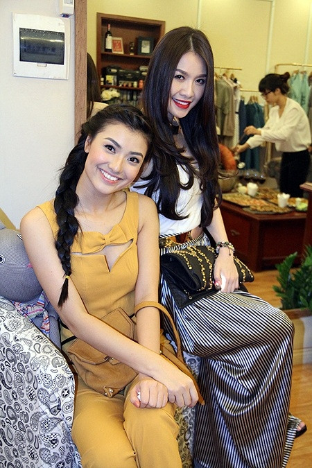 Trong lúc cùng chị gái đi bar, Hồng Quế vướng nghi án hợp tác với Quế Vân đánh đập một phụ nữ.