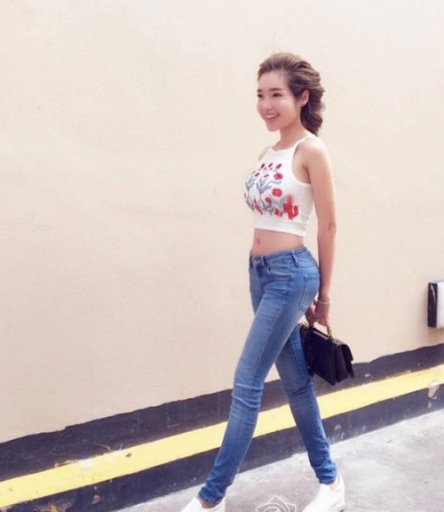 Sau khi hoàn thành thiên chức của người phụ nữ, Elly Trần đã trở lại với hoạt động giải trí.