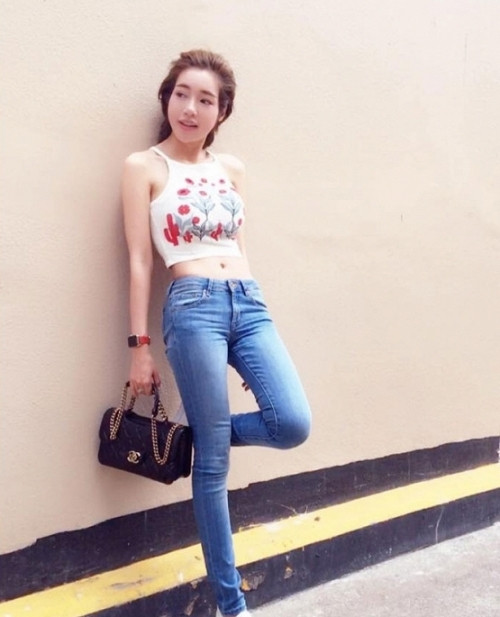 Elly cho biết, gia đình cô cũng ủng hộ và dành toàn bộ sự quan tâm đến hai bé Candie, Elfie để cô toàn tâm toàn ý làm việc.