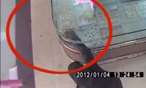 Ten cuop tiem vang sa luoi sau 5 nam gay an