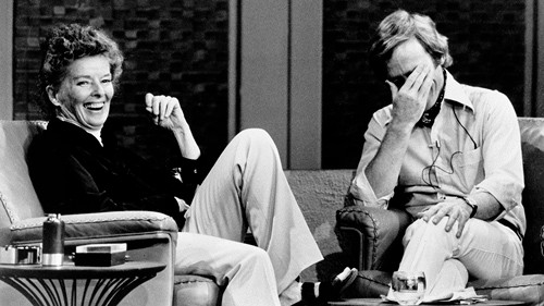 Cặp đôi trả lời phỏng vấn phim khi đã đứng tuổi.