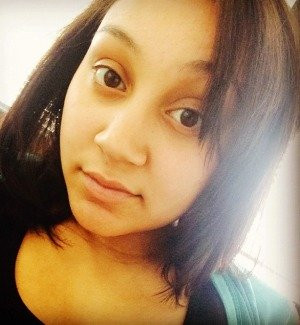 Chị Sashalynn Rosa, 23 tuổi cùng con trai 1 tuổi bị chết ngạt trong xe hơi do ngạt khí CO.