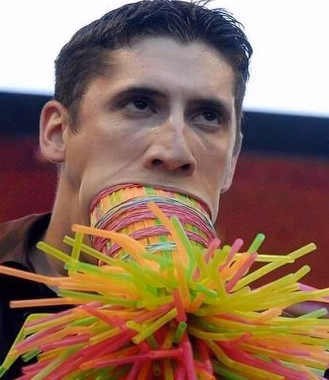 To hơn vẫn nhét vừa được nhé.