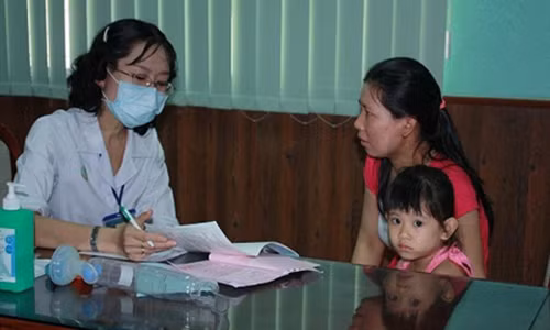 Kinh hoang: Dung bim 24/24 gay hai vung kin cho be yeu