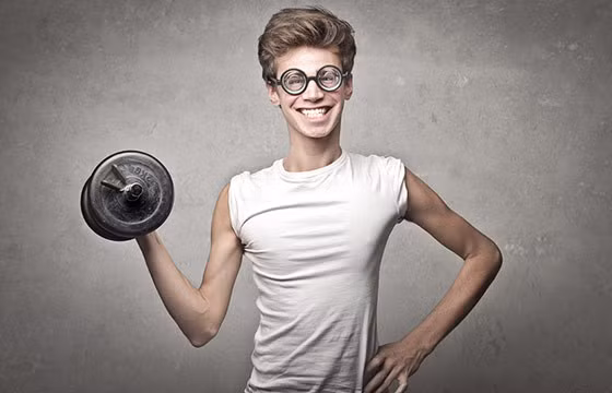 Vi sao ban mai mang than hinh “co huong“?-Hinh-2