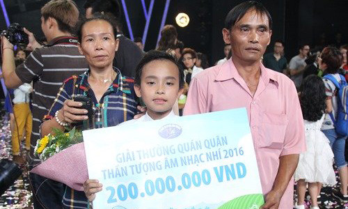 Duoc Phi Nhung giup do Ho Van Cuong chuyen len Sai Gon