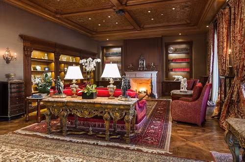 Một căn phòng khách với nhũng đồ nội thất xa xỉ mà bất cứ ai cũng muốn ngồi một lần.