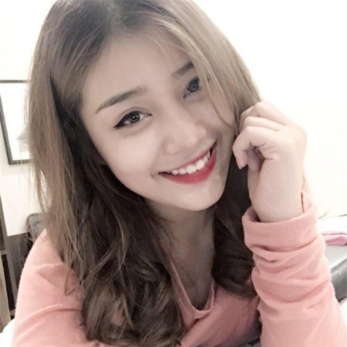 Một bức ảnh đời thường của Huyền My.