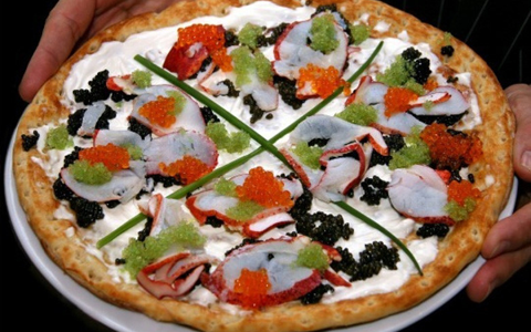 Bánh Pizza xa xỉ trị giá 1.000 USD ở Manhattan (Mỹ).