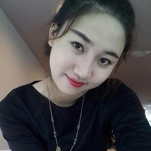 Ít ai biết rằng, trước khi tham gia cuộc thi, Á hậu 1 Hoa hậu Hoàn vũ Việt Nam 2015 là một cô nàng khá 'mũm mĩm' với cân nặng lên đến 66kg. Với quyết tâm cao độ và tinh thần "thép", cô gái 23 tuổi đã giảm 10kg trong 1 tháng và trở thành một trong những thí sinh có hình thể nóng bỏng nhất cuộc thi.