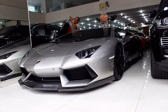 Hoc Cuong do la, thieu gia Viet dua sam Lamborghini doc la-Hinh-4