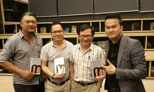 ĐD Phan Gia Nhật Linh và nhà văn Nguyễn Nhật Ánh.