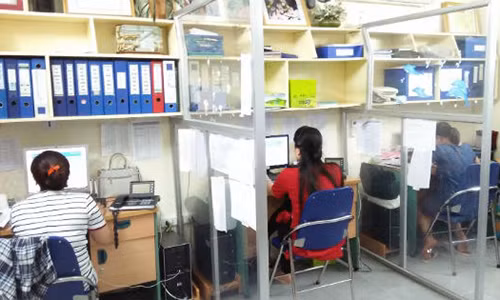 Me di cho dem, be gai nhieu nam rong phai “lam vo