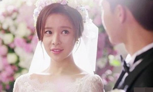 Dem tan hon toi soc khi thay vo buoc ra tu nha tam