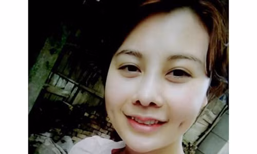 Chan dung ma mi “hot girl” cam dau duong day mai dam nghin USD