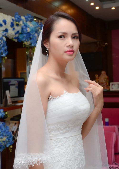 Diem Chau ke chuyen hai lan lam co dau chay tron-Hinh-3