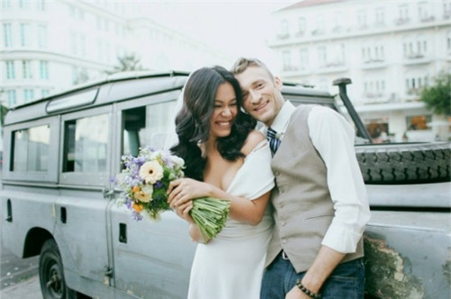 Phương Vy và chồng ngoại quốc.