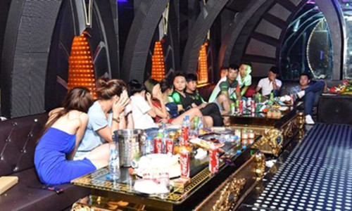 Choang ngop do hoanh cua tu diem an choi bac nhat dat Cang