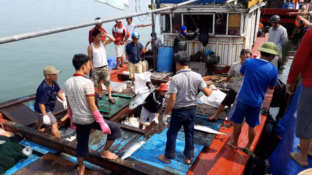 Chuyen khong soc ve thuyen truong ... 11 tuoi-Hinh-3