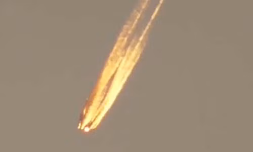 Bang hoang canh qua cau lua khong lo bay vut qua nuoc Uc