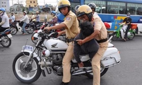 Hình ảnh đẹp của người CSGT. Ảnh minh họa.