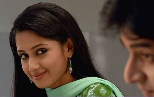 Phim “Co dau 8 tuoi“: Cai ket dang cho ke giat chong-Hinh-2