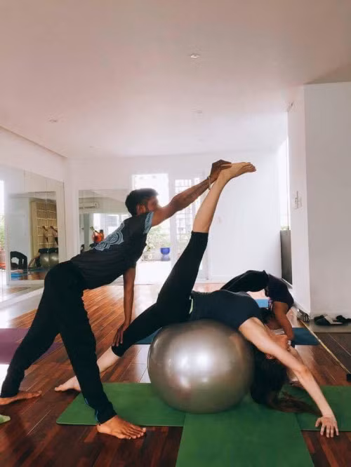 Buc tuc truyen thong Ho Ngoc Ha phat ngon soc-Hinh-2