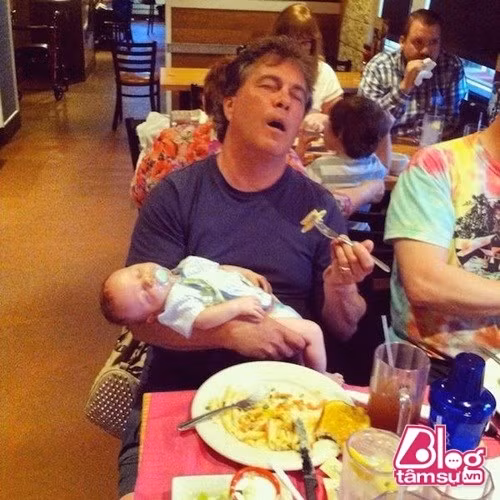 Chăm con thế này là thế nào?