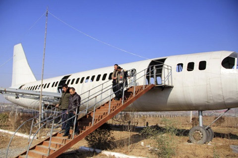 Mất tới 1 năm để làm xong chiếc máy bay này.