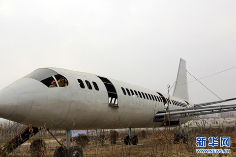 Các ô cửa trên máy bay có kích thước như máy bay thật.