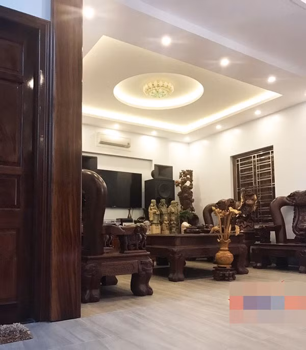 Nội thất sang trọng trong căn biệt thự 5 tỷ của danh hài Chiến Thắng.