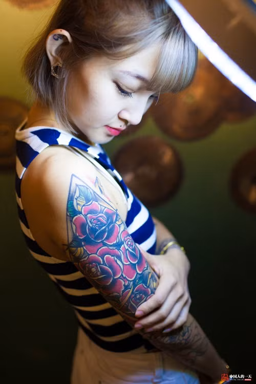 Tuy vậy, khi được yêu cầu xăm hình tại những vị trí, những bộ phận nhạy cảm, Tuyên Tử đều từ chối và khuyên khách hàng hãy suy nghĩ thật kỹ trước khi thực hiện hình xăm. Các hình xăm do Tuyên Tử thực hiện chủ yếu là tục ngữ, câu chữ, nhân vật hoạt hình, hoa, thực vật có ý nghĩa đối với khách hàng.