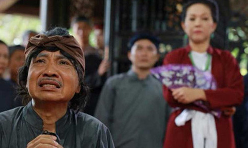 Dien vien Huynh Dung ngheo phai mua chuong heo de o