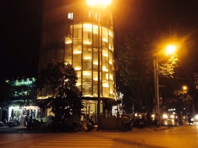 Gia the giau sang kho tin cua gia dinh hot girl Thuy Top-Hinh-2