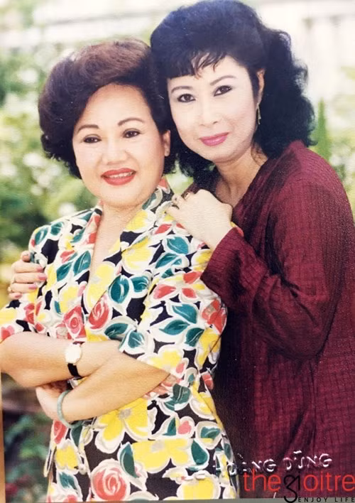 Dam nuoc mat nghe ke chuyen doi NSUT Kim Phuong-Hinh-2