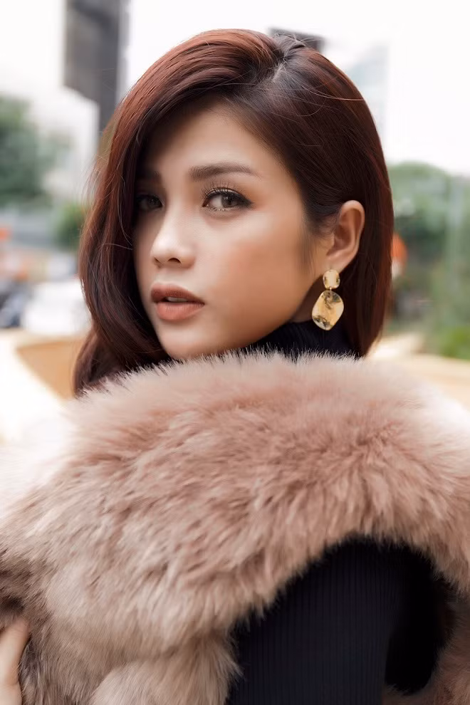 Mới đây, Mỹ Duyên cũng xuất hiện tại buổi họp báo Hoa hậu Hoàn Vũ Việt Nam 2017. Khi được hỏi về ý định dự thi tham gia Hoa hậu Hoàn Vũ Việt Nam năm nay, cô cho biết là sẽ cố gắng thu xếp công việc cũng như lịch học và nếu phù hợp sẽ tham gia.