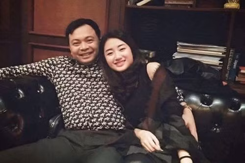 Hoa hau Thu Ngan tiet lo cuoc song ben chong dai gia