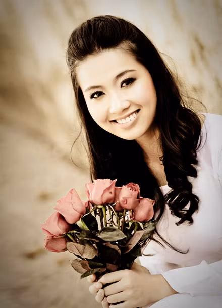 Lê Khánh tự nhận cô nhút nhát ngoài đời, nổi loạn trên phim?